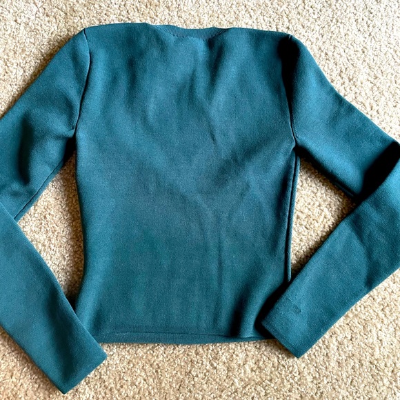 Artitzia Babaton sweater size extra small - Picture 2 of 4